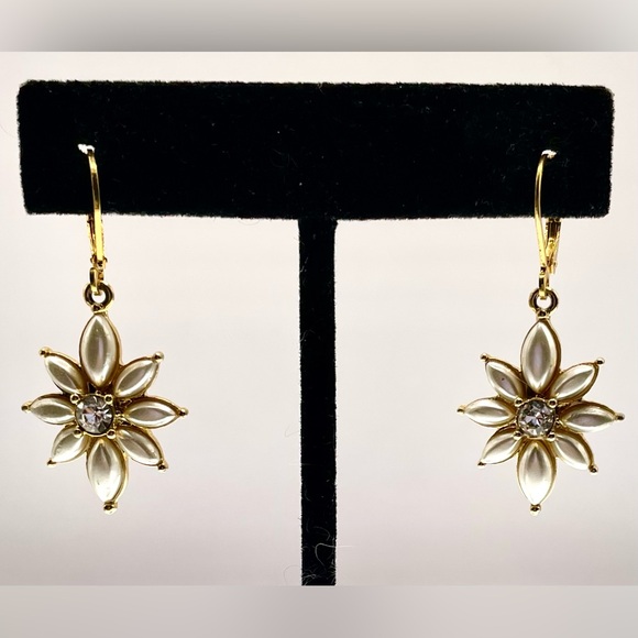 Vintage Signed Joan Rivers Gold Tone Dangle Pierced Earrings Floral Design - Picture 4 of 8